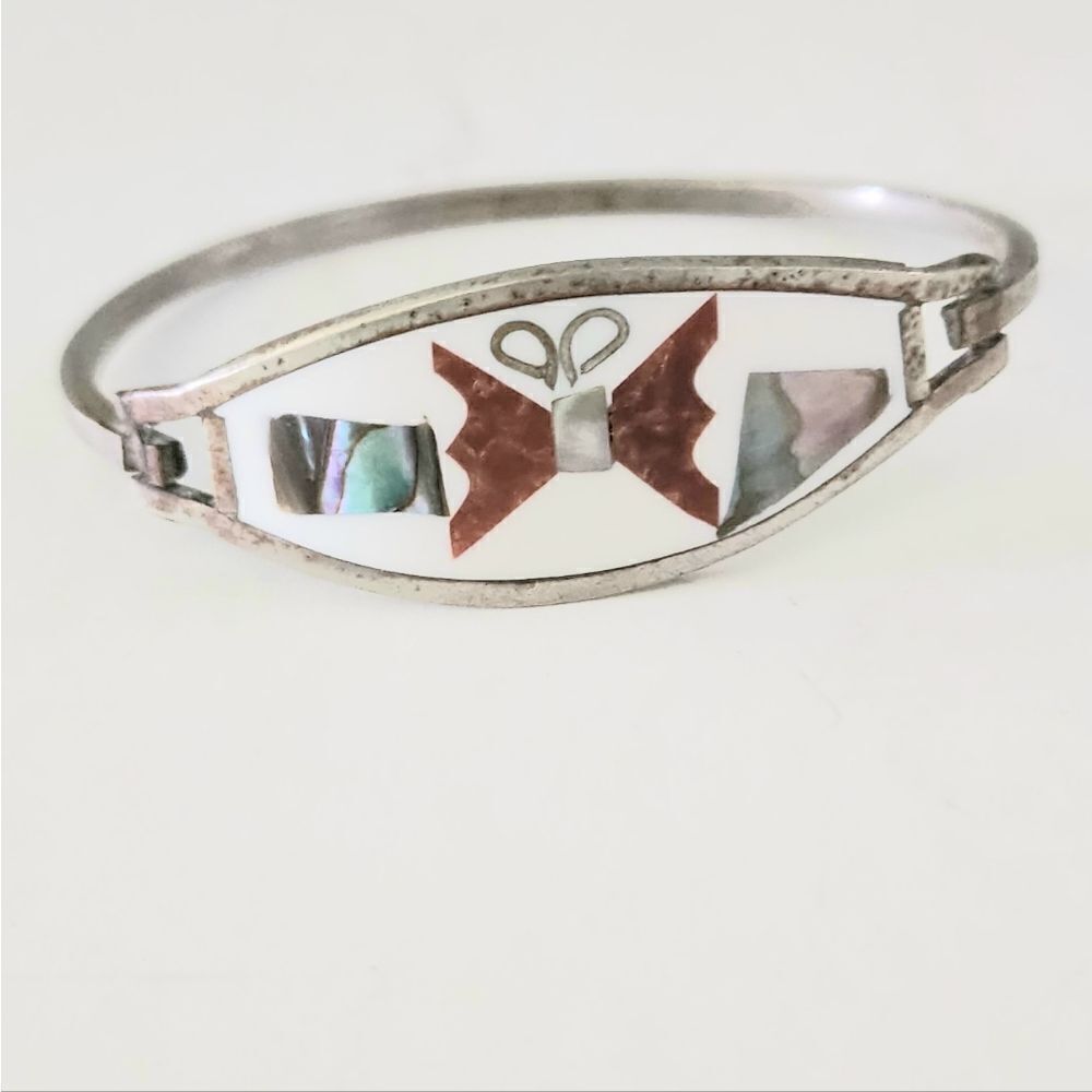 Mother of Pearl Mexico Made bracelet